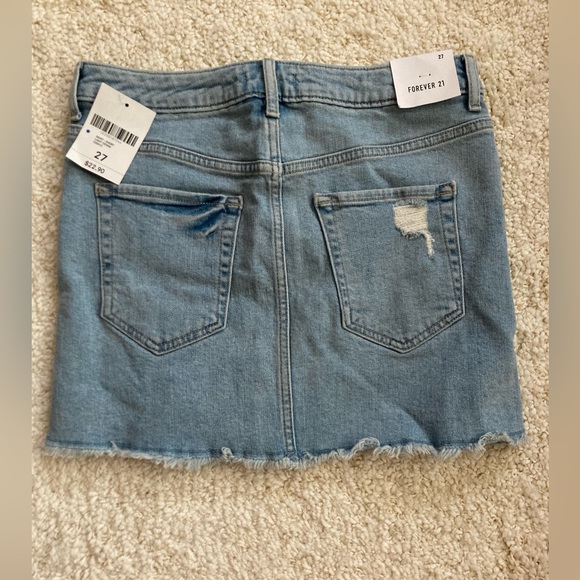 NWT Forever 21 skirt light denim sz 27 - Picture 3 of 7